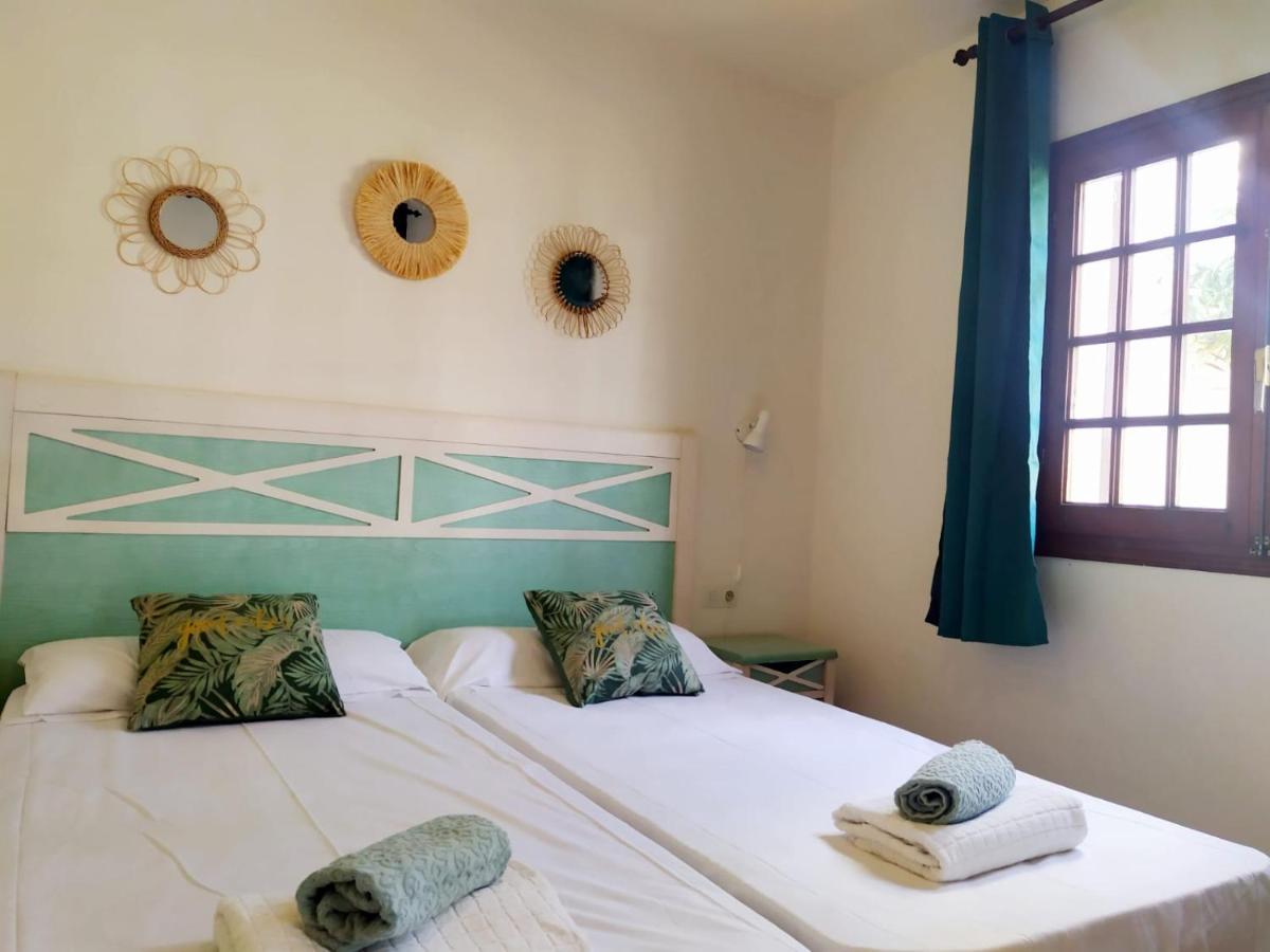 Cheap & Chic Apartamentos En Son Bou De 2 Dormitorios ภายนอก รูปภาพ